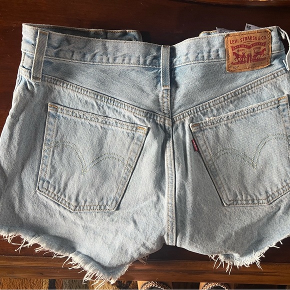 Levi’s Jean Shorts - Picture 2 of 6